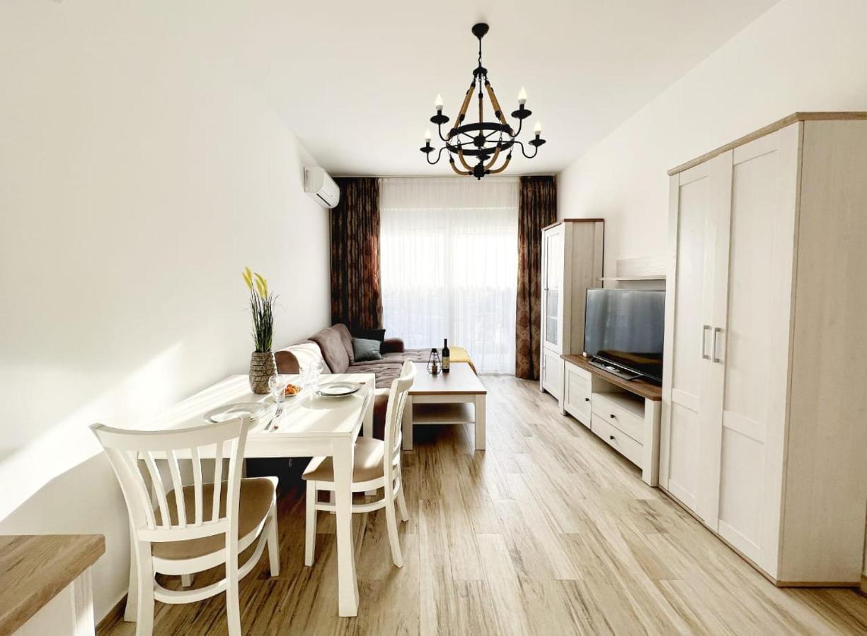 Yourhome Beach Apartments Dobra Voda Eksteriør bilde